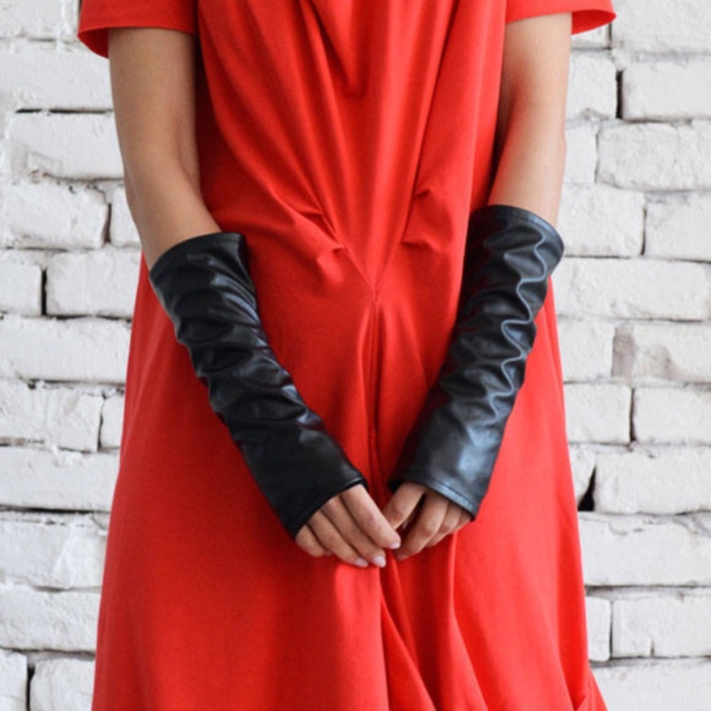 ❣️♥️❣️NEW WITH TAGS❣️❣️Eco leather gloves 😎🧤🧤❣️